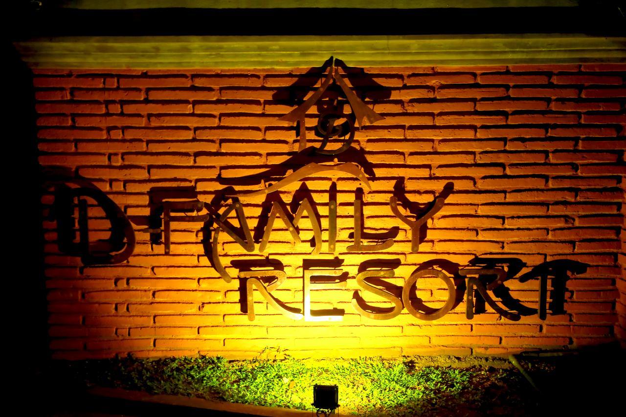אנוראדפורה D Family Resort מראה חיצוני תמונה